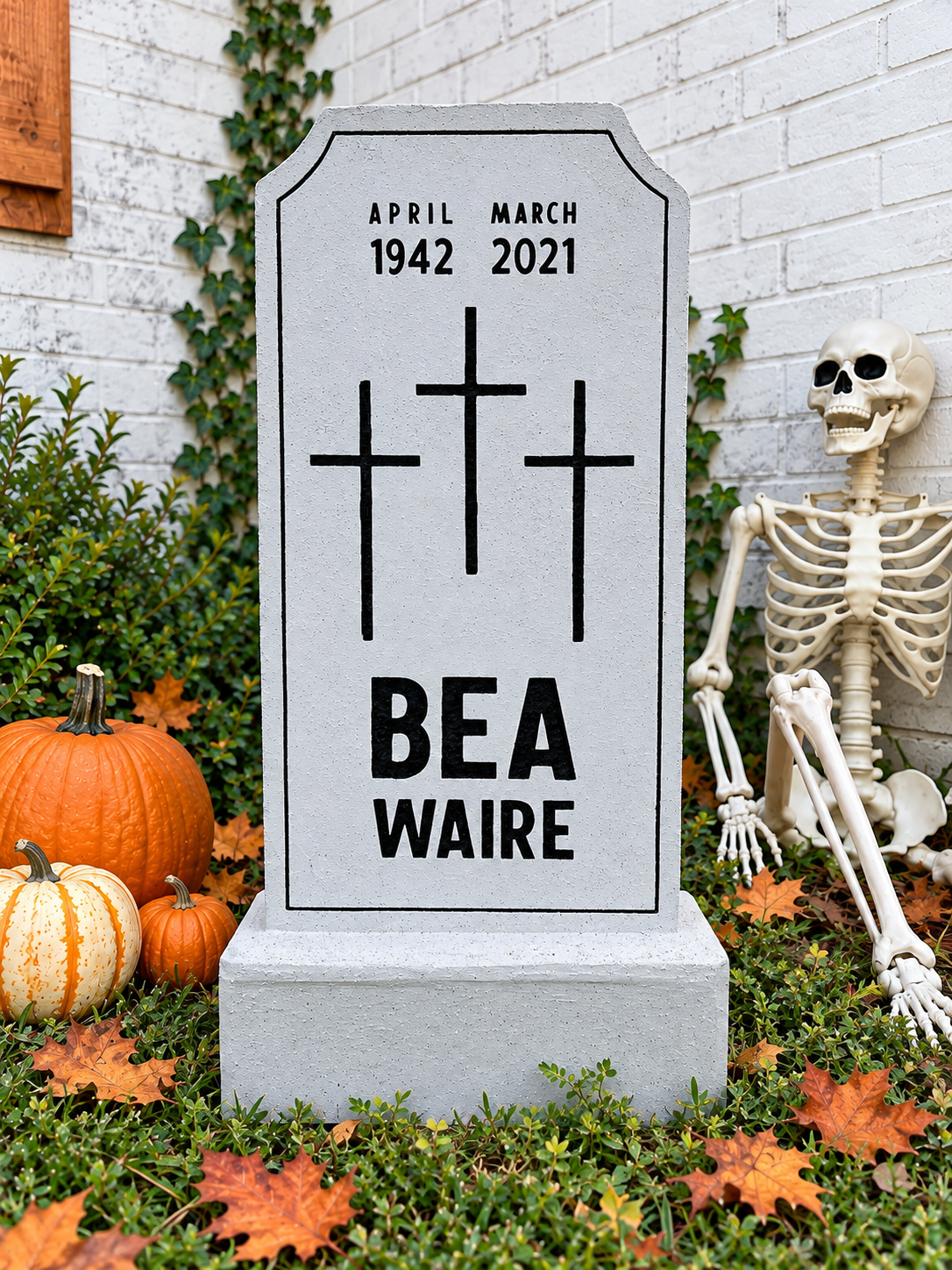 Bea Waire Tombstone Pattern